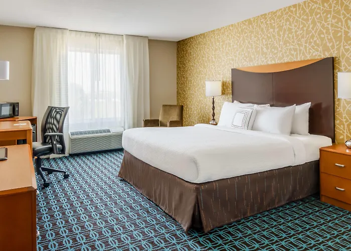 Fairfield By Marriott East 3*